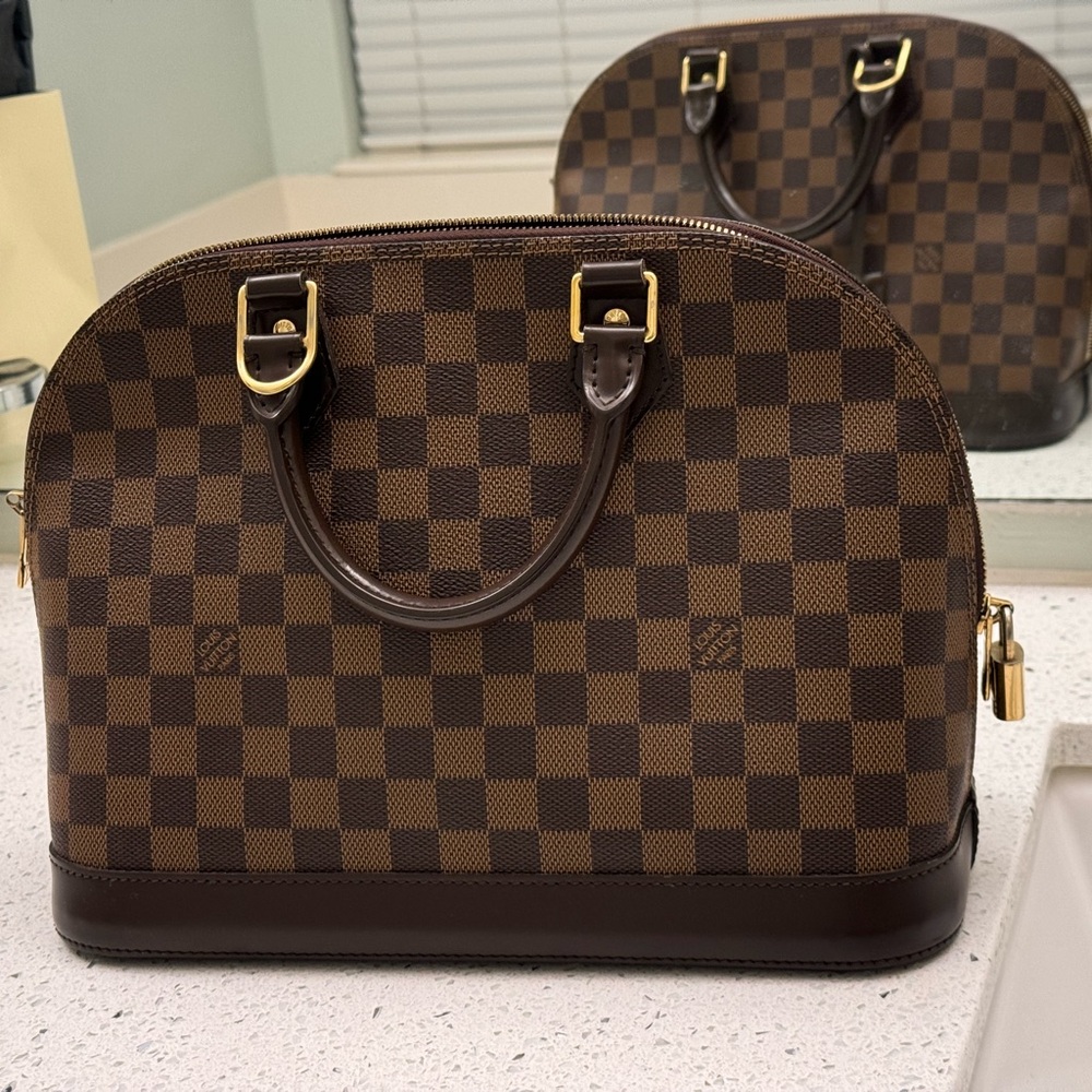 Time For A Change In Bag Style For Me. - image 1